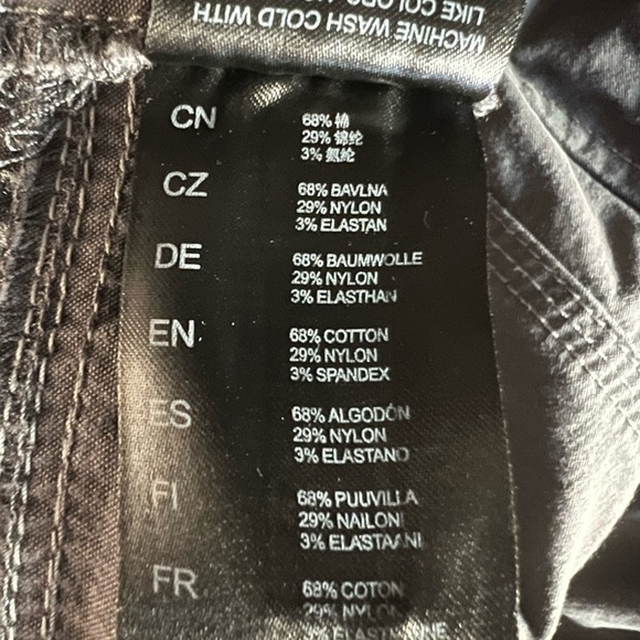 KUHL WOMEN’S OUTDOOR ADVENTURE SHORTS ARMY GREEN SIZE 14 - Picture 4 of 10